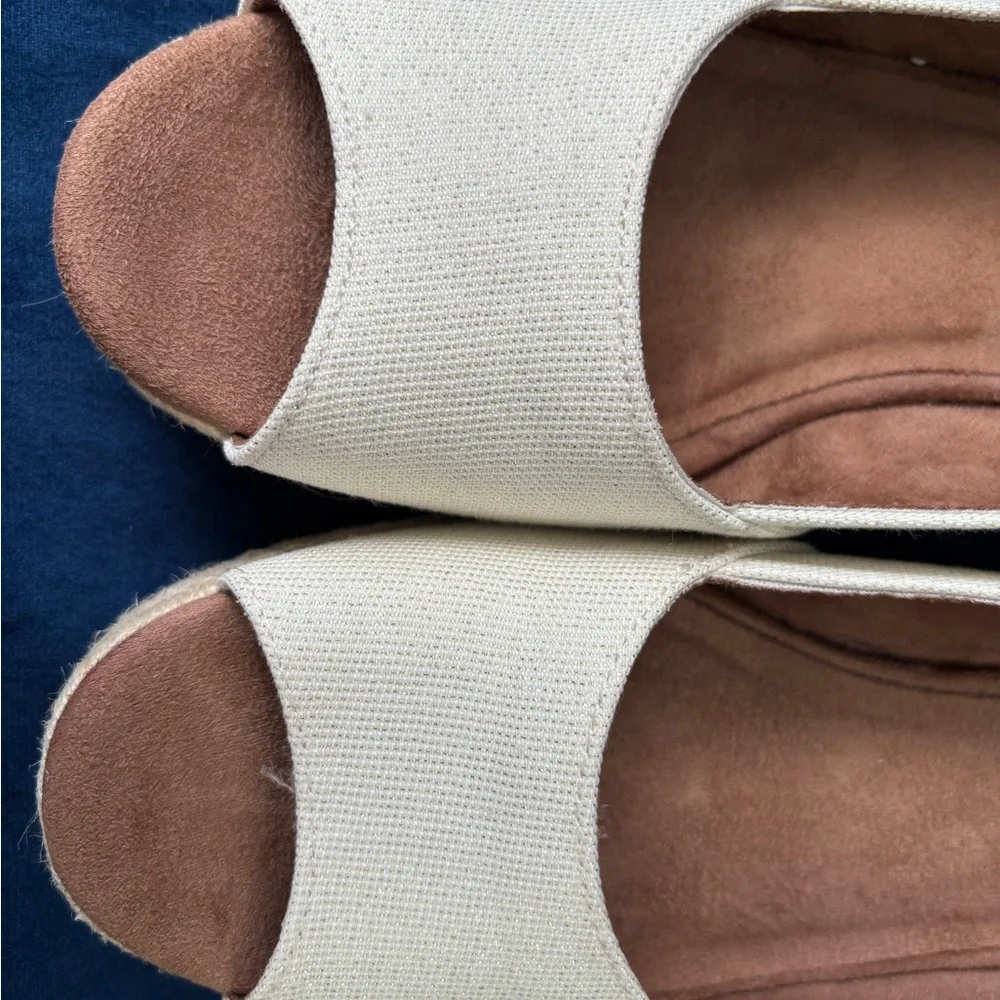 TOMS Cream Canvas Espadrille Wedge Peep Toe Sandal size 8